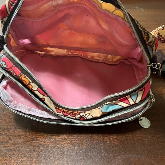 LeSportac convertible floral print bag | Fanny pack | belt bag - Picture 7 of 11